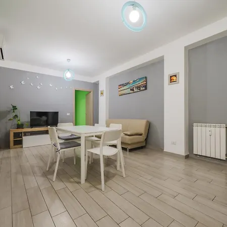 Michele Flat - Parcheggio - 10 Min Da Milano Centro Apartment Exterior photo